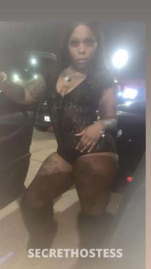 28 year old Escort in Memphis TN AVAILABLE 24/7 NOW COME GET THIS PUSSy 2 Girl special 