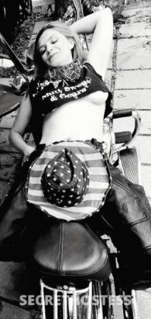 37Yrs Old Escort Roswell NM Image - 1