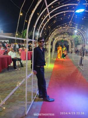 Saif, Male adult performer in Kathmandu