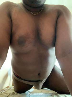Britto Rio, Male escort in Kochi