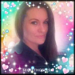 40 year old Escort in Bunbury Hey buno in back in town lost my acc Nikz27 so made a new 