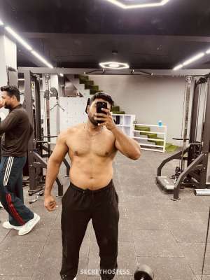 Roko, Male escort in New Delhi