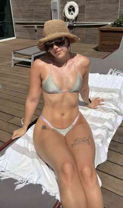 27 year old Escort in Amman Attractive and Seductive Babe Seeks Naughty Hook-Up Fun