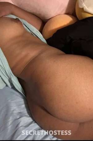 21 year old Escort in Tyler TX Petite college girl looking to serve- specials + outcall 