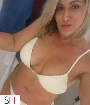 45Yrs Old Escort Mississauga Image - 9