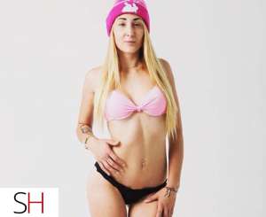 24 year old Caucasian Escort in Longueuil OC is back baby438.270.3012
