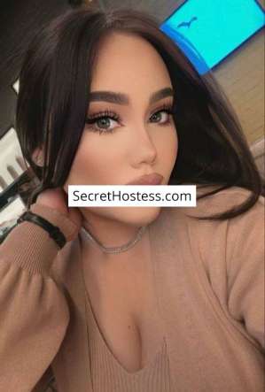 Alina, Independent in Baku