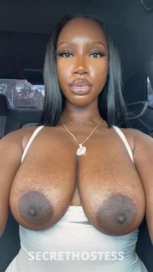 Yoni 25Yrs Old Escort Madison WI Image - 1