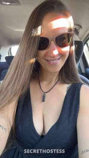 Hello I'm Honey Jackson...Come and unwind with my unrushed  in Duluth-Superior WI