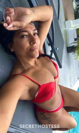 27 year old Latino Escort in Jackson MS Hit me up if you need a hot girl