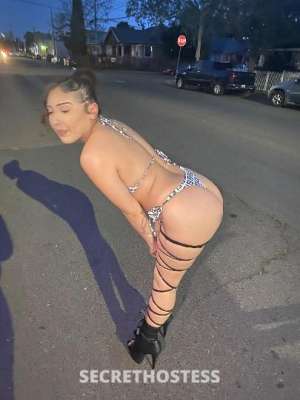 Petite big booty latina with tiny wet 💦 pussy in Stockton CA