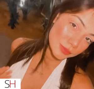 24 year old Asian Escort in Hamilton hot and sexy indian girl available for outcall and incall