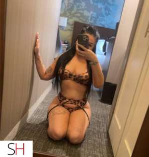 24 year old Caucasian Escort in Lavaltrie Incall disponible maintenant