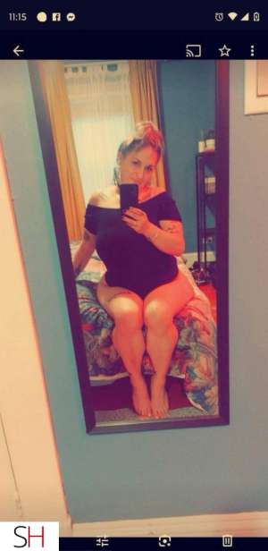 29 year old Caucasian Escort in City of Halifax The milf you’ve been dreaming of