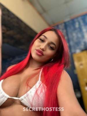 latina peliroja in Omaha NE