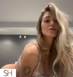 27 year old Caucasian Escort in Ottawa Sweet and sexy,, let me please you