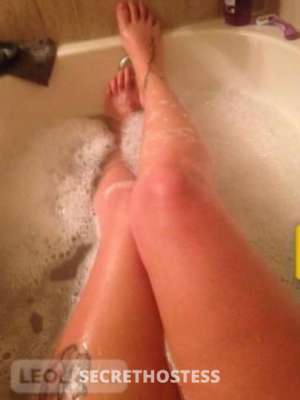 30 year old Portuguese Escort in Barrie NAUGHTY SWEET WILD and Fetish Toy and Party Friendly Big 