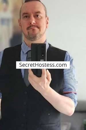 RuffStuff 42Yrs Old Escort 65KG 170CM Tall Swansea Image - 1