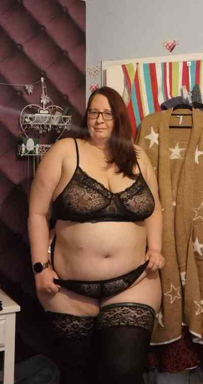 50 year old Escort in Powys Hot Lady P available for sex and also  sell pictures and 