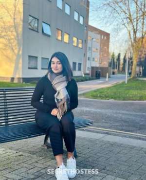 25 year old Indian Escort in Parramatta Sydney Hot indian girl available now in Parramatta Sydney, Philip 
