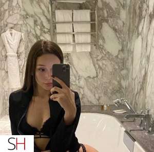 25 year old Asian Escort in Gatineau “Massage Aphrodisiaque &amp; Plaisirs Sensuels