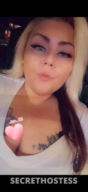im available 👀 sexy BBW Moni in Lansing MI