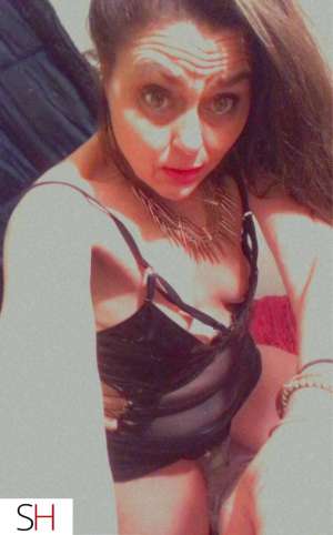 36 year old Caucasian Escort in Hamilton NEW!!! SeXXXy &amp; SwEEEt XXXRated+++Hottie With A Body