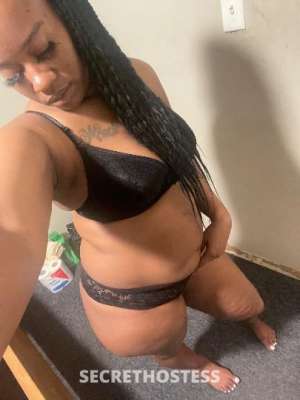 30 year old Escort in Memphis TN incall/outcall availible specials going all week
