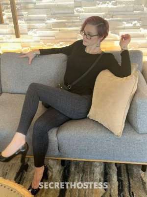 40 year old Escort in Norfolk VA ? Professional by day...... Nasty by Night