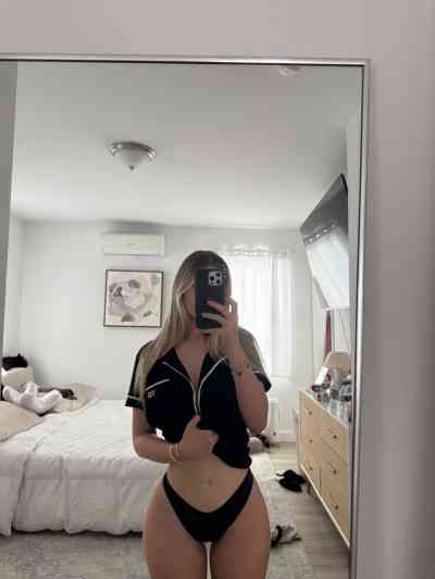 31 year old Escort in Denver CA Your first time? hit me up as I handle shy 🙈 guy