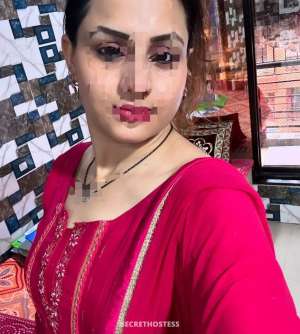 28 year old Indian Escort in Gangtok Yashika, escort
