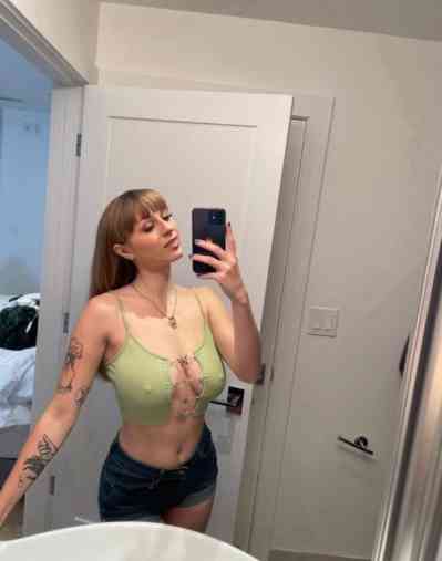 Am available now in Albury>> Text me on  WhatsApp xxxx in Albury