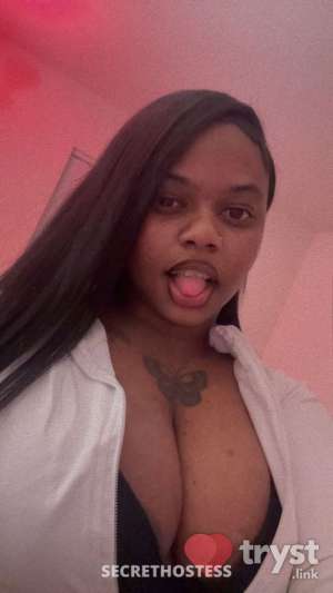 Autumnnight - Short &amp; curvy in Newark DE
