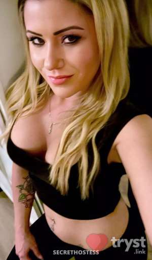 30 year old White Escort in Raleigh NC Vivienne Grey - Personal Touch