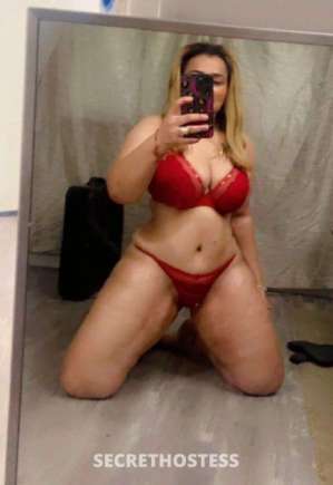 Linda latina disponible in Raleigh / Durham NC