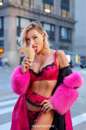 34 year old American Escort in London Playboy/MAXIM centerfold,RussianAmerican, escort
