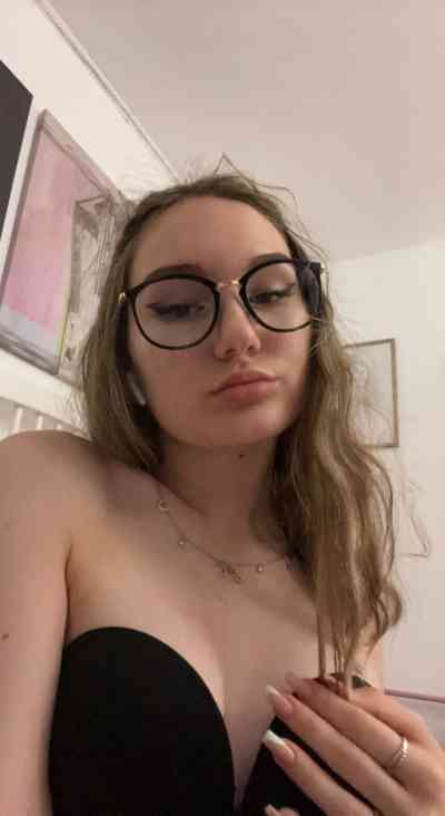 Am available for sex hook-up, REGULARS Raw and Condom **  in Hvar