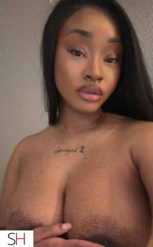 26 year old Escort in Laval Available sexy exotic suitable for parties 24/7