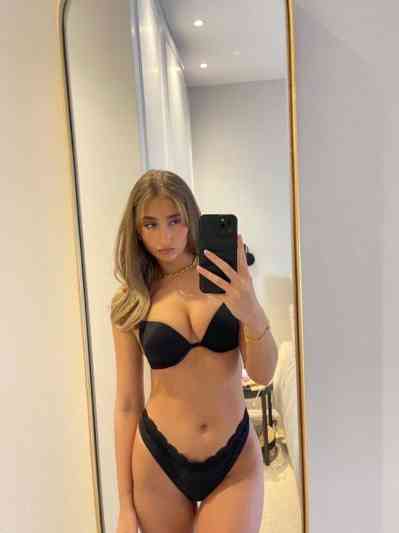29 year old Australia Escort in Hamburg Mimi