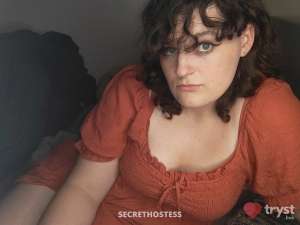 20 year old White Escort in Milwaukee WI Judy Maxwell - Tall &amp; curvy dream girl