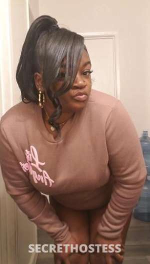 Juicy 25Yrs Old Escort Image - 1
