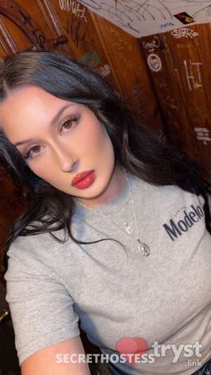 20Yrs Old White Escort Brunette Brown Eyes DD Cup 166CM Tall in Reading PA
