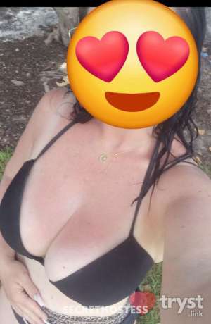 30 year old White Escort in Springfield MA Ariana - Sexy milf looking to some fun