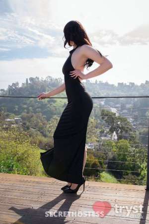 Scarlett Mae - Natural and Classy Student in Scottsdale AZ