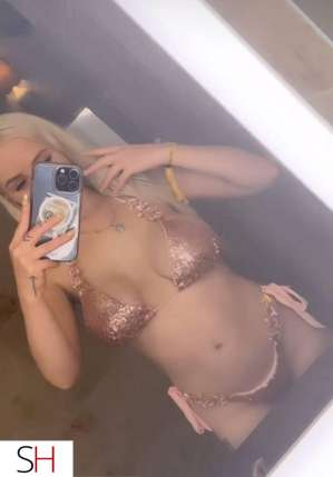 21 year old Caucasian Escort in Ottawa Airport aera