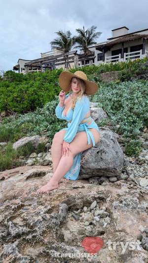 Vivian - Your Ultimate Adventure GF in Portland OR
