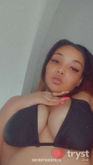 20 year old Latino Escort in Chicago Heights IL AMILL ROYALE - Your Latina New Treat