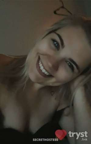 BlondeBaddie - Sexy Submissive Blonde in Bloomington MN