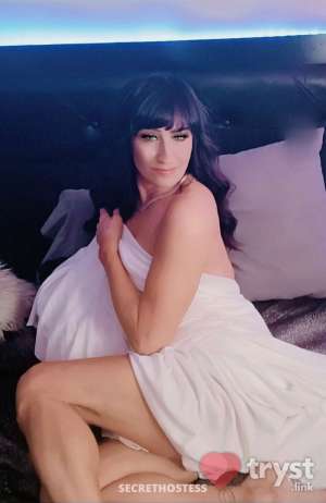 Jewels - Sweet &amp; Petite Brunette Beauty in Phoenix AZ