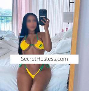 Luna Gomez in Melbourne